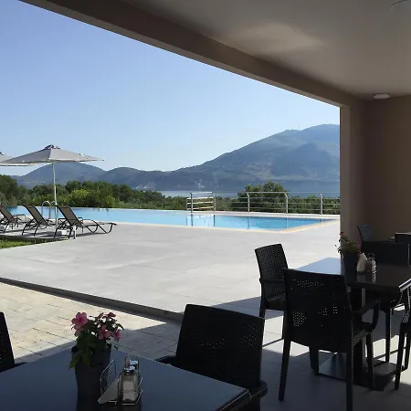Phaedra Suites Lixouri