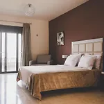Szálloda Phaedra Suites *